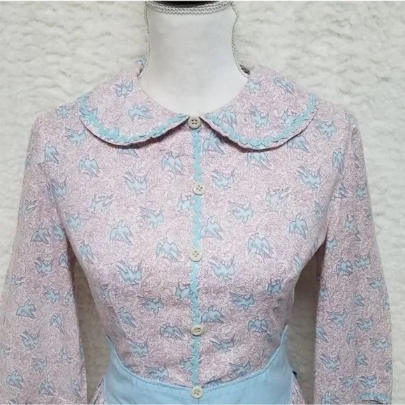 VINTAGE 1970s Purple Blue Bird Tie Waist Flare Sleeve Cottagecore Prairie Dress - Picture 5 of 15